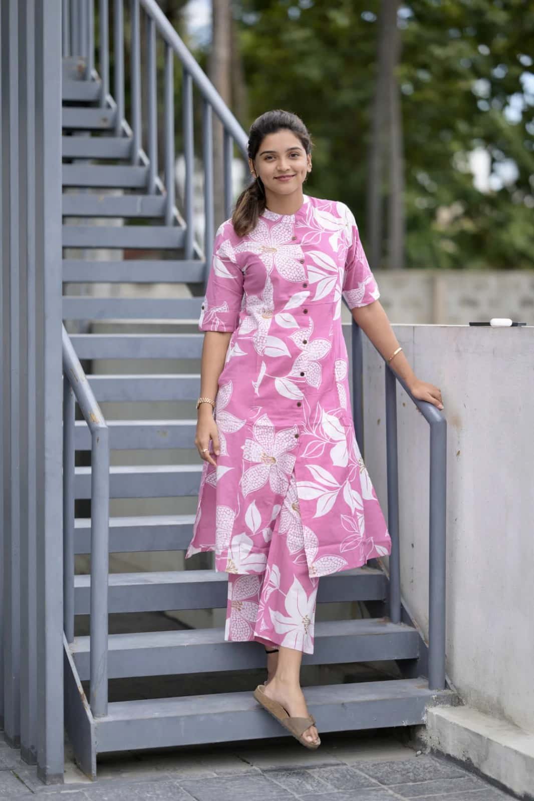 Women’s Pink Floral Cotton Kurti Set with Palazzo. - Image 6