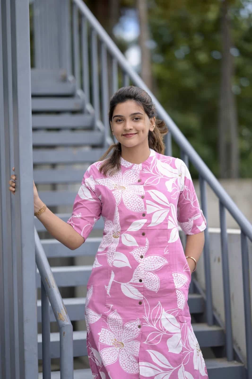 Women’s Pink Floral Cotton Kurti Set with Palazzo.